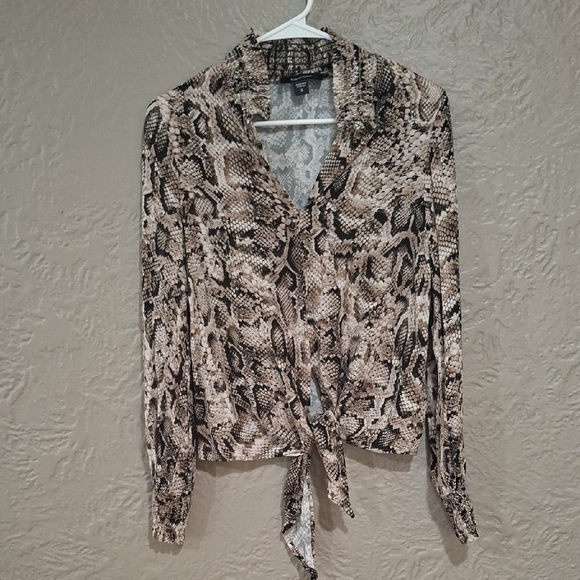 Karen Kane Brown Tan Button Down Shirt with Ruffled Asymmetrical Style - Picture 2 of 9